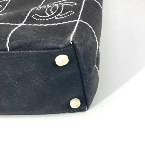 CHANEL Black Canvas Logo Shoulder Bag - Picture 6 of 16